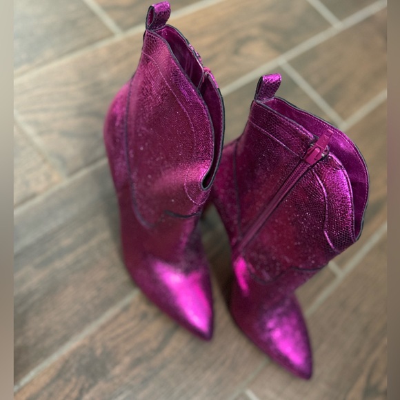 Metallic Pink Booties - Picture 5 of 5